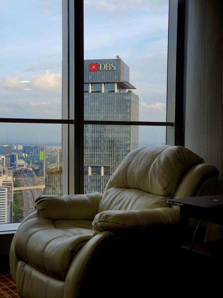 The 5 Best Recliners for Seniors (Comfortable and Safe)