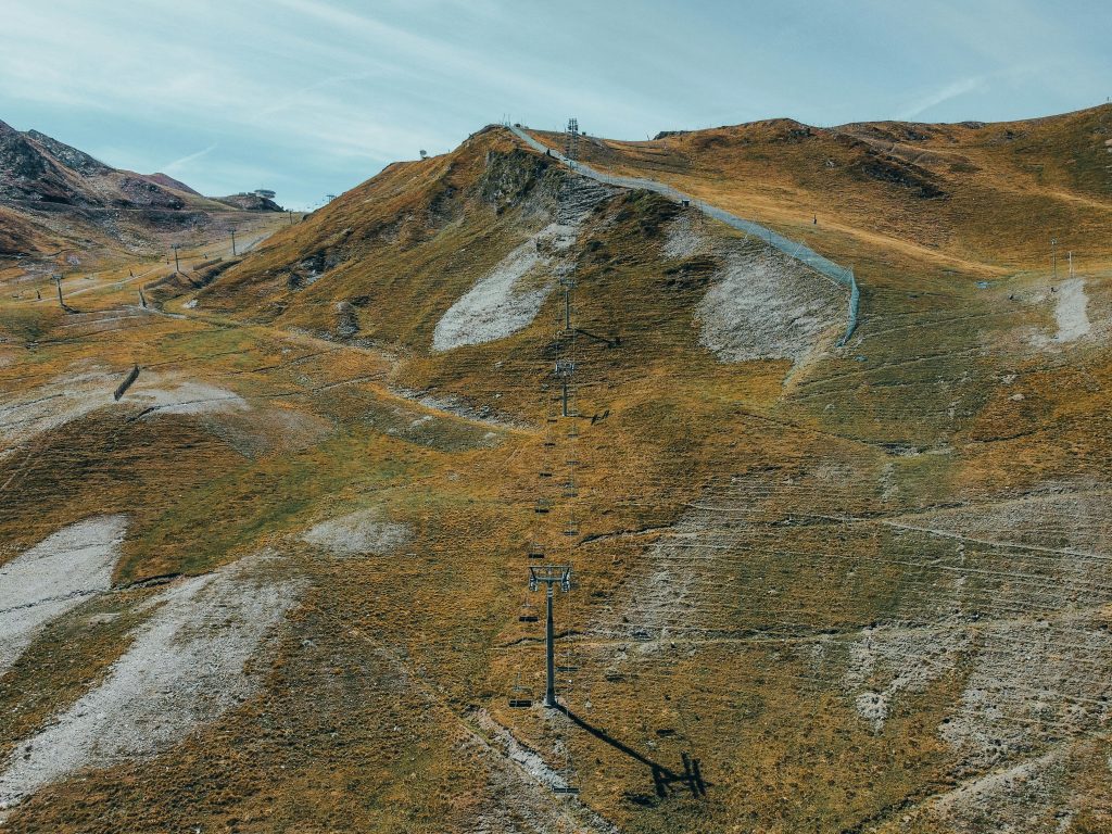 What Are Medical Chairs That Lift Used For?