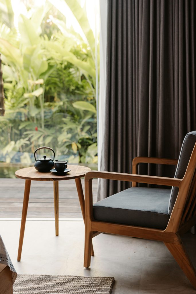 What Are The Features Of Ultracomfort Lift Chairs?