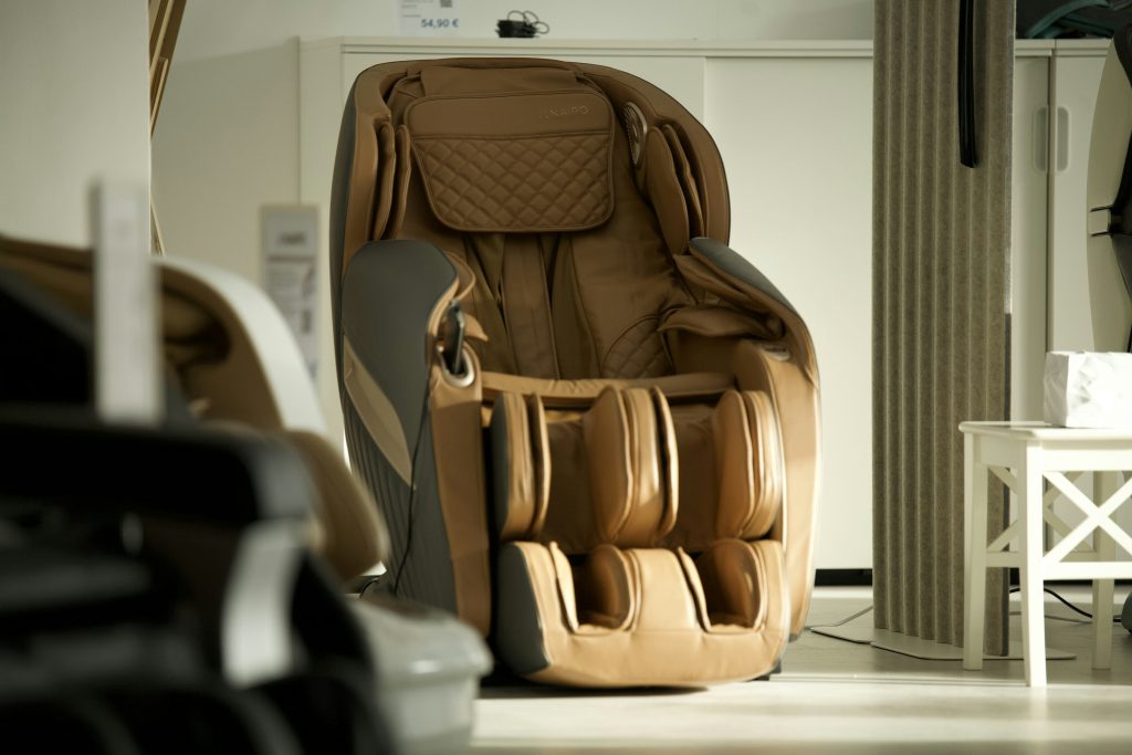 Where can I find heated massage lift chairs? Expert Sources Where can I find heated massage lift chairs? Expert Sources