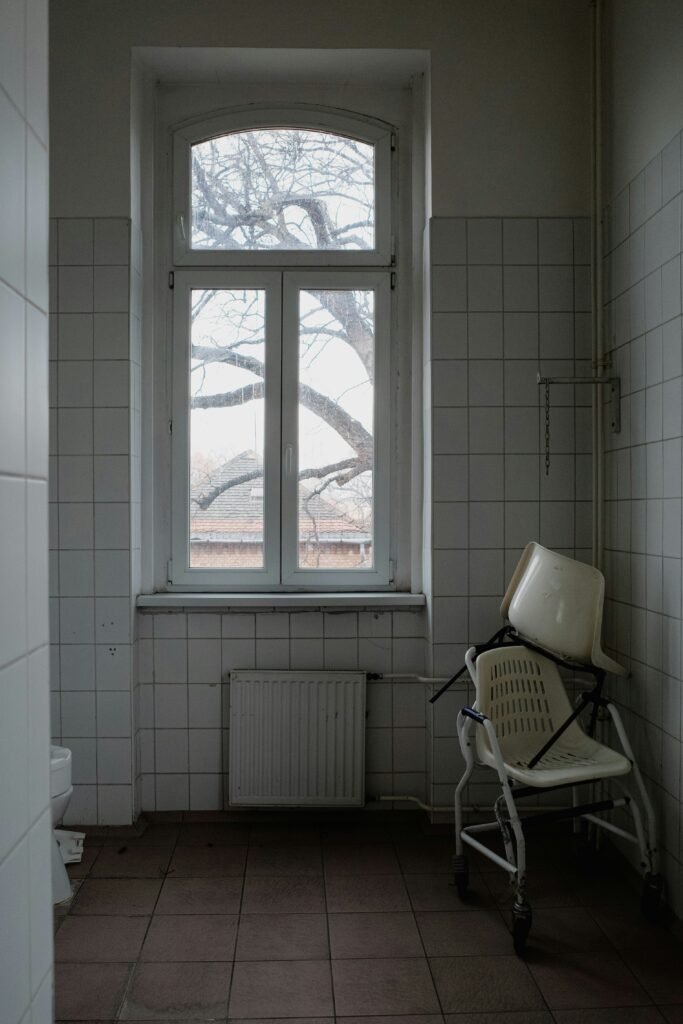 Where Can I Find Bath Lift Chairs? Where Can I Find Bath Lift Chairs?