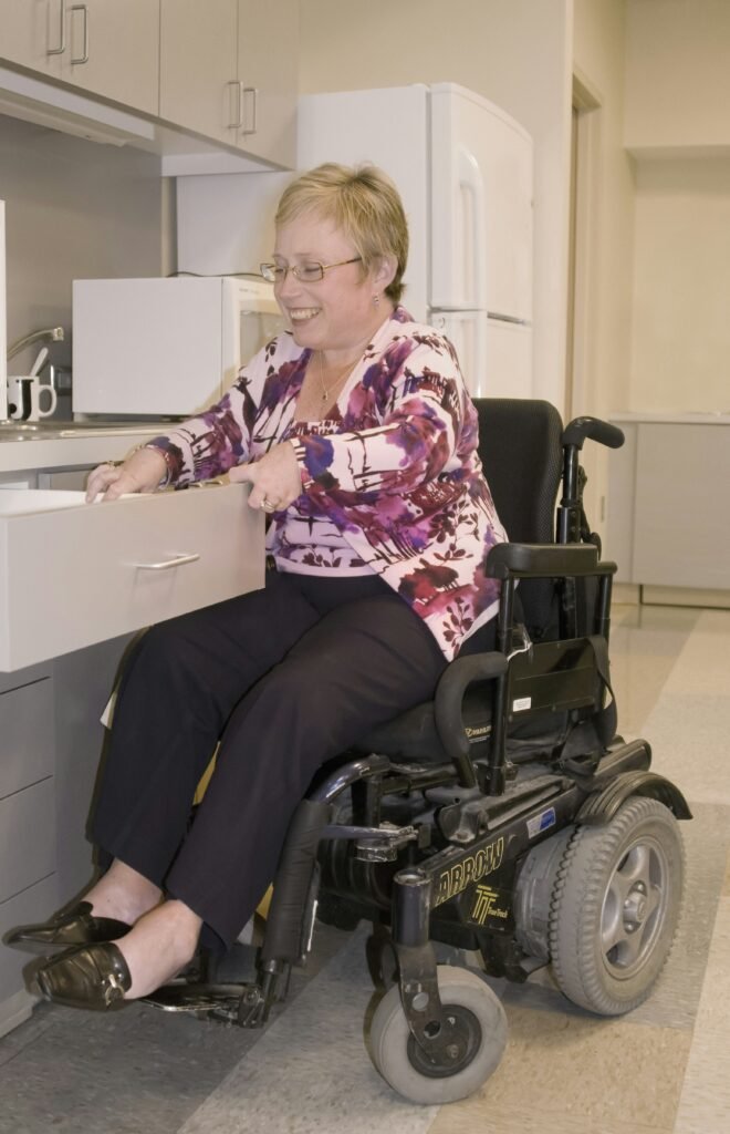 Electric Lift Chair for Seniors: Buying Guide and Safety Tips Electric Lift Chair for Seniors: Buying Guide and Safety Tips